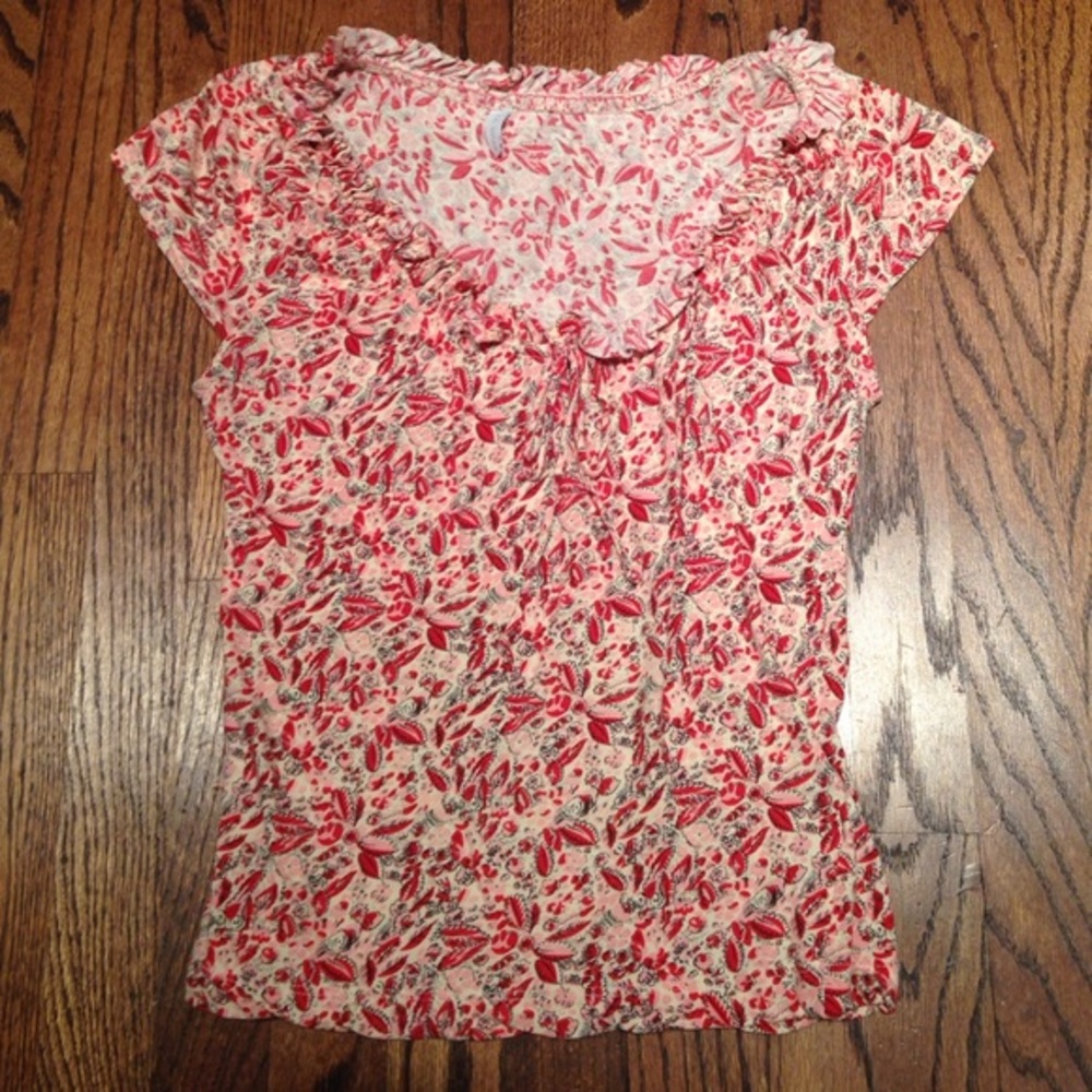 Short sleeved floral tshirt